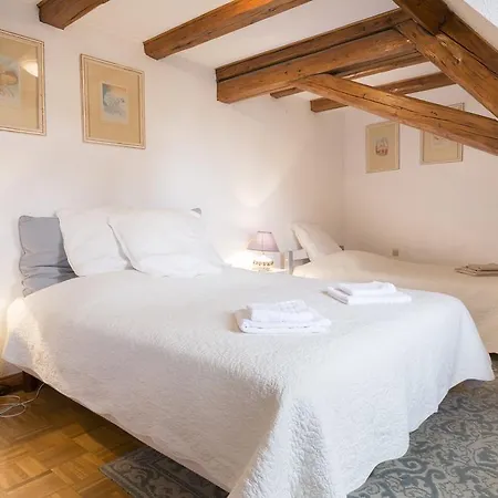 Traditional Loft & Studio Διαμέρισμα *