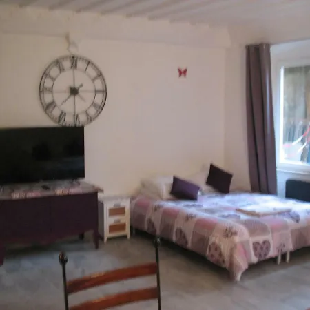 Traditional Loft & Studio Διαμέρισμα *